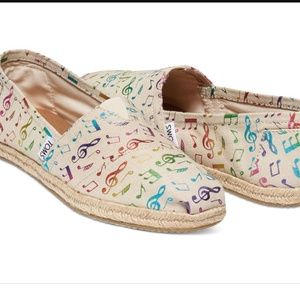 Music note toms